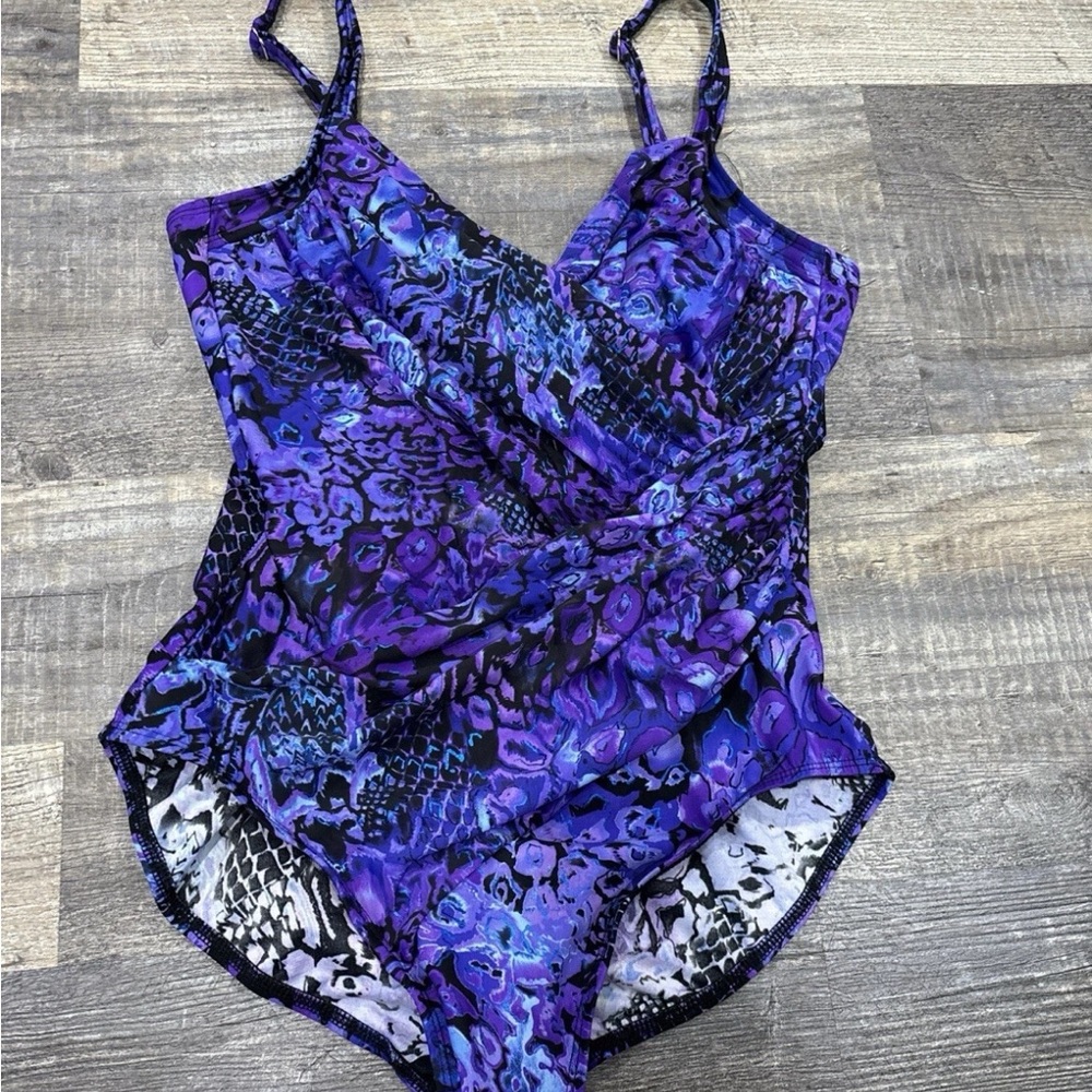 Miraclesuit One Piece Swimsuit Size US 16 Caliente Purple Intrigue Eggplant